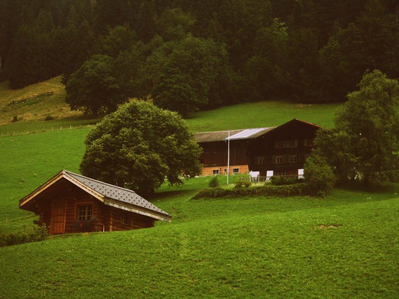 سويسرا
