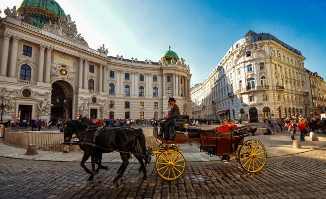 النمسا – المجر – التشيك مع الطيران