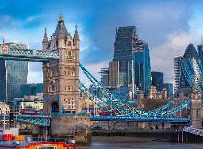 من باريس إلى لندن